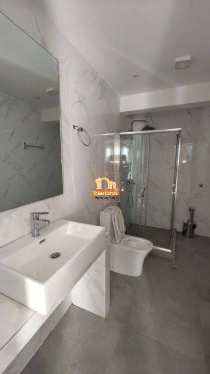 One Salonica, Γκαρσονιέρα, 45 τ.μ.