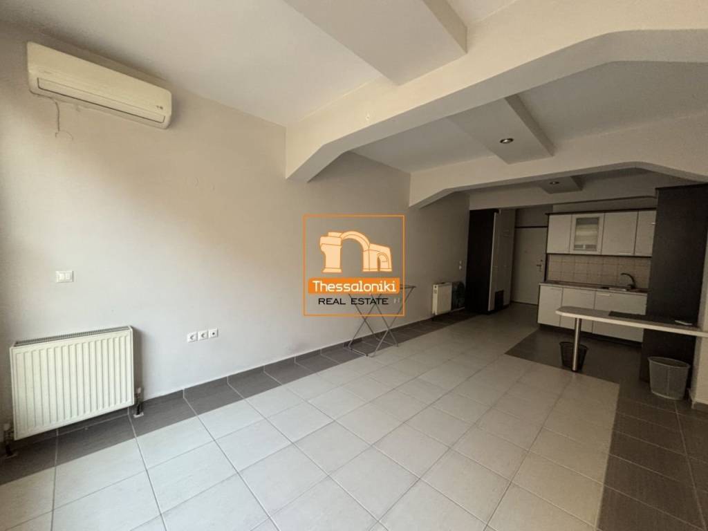 Πλ. Δώδεκα Αποστόλων, Στούντιο, 48 τ.μ.