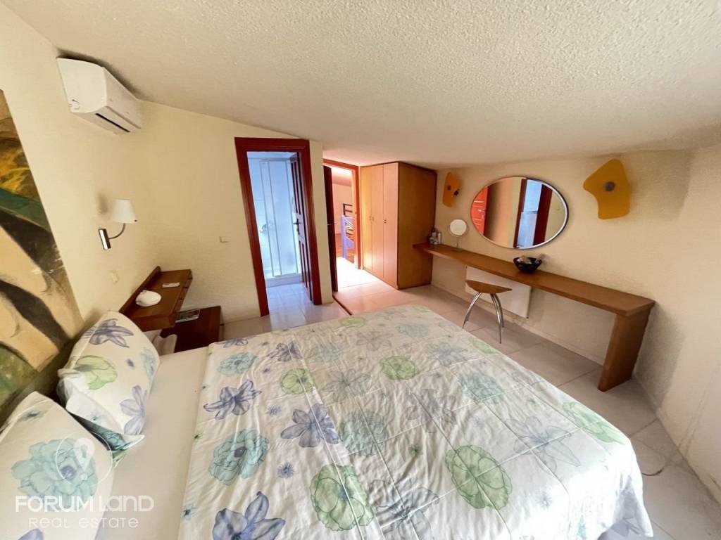 Forumland Real Estate, Masterbedroom