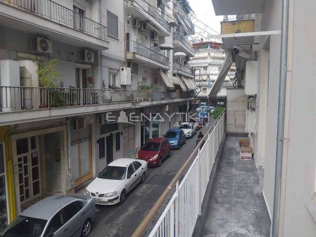 Θέα από μπαλκόνι