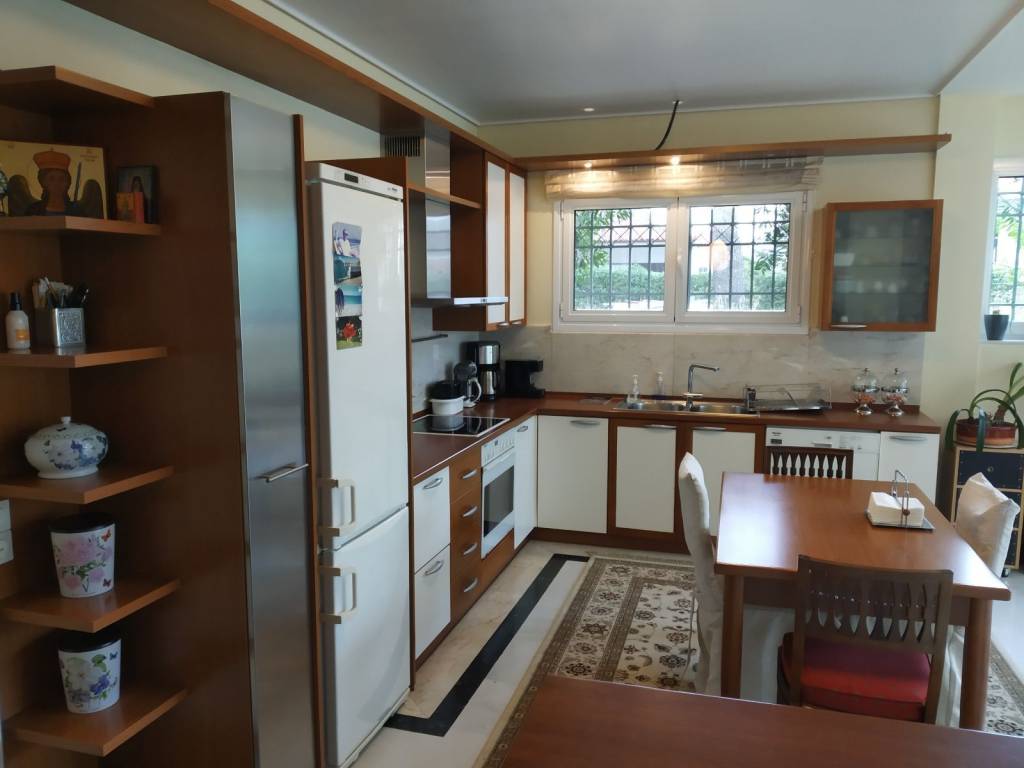 Όμορφη κουζίνα