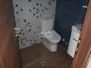 ΛΟΥΤΡΟ ΚΑΤΩ ΕΠΙΠΕΔΟΥ