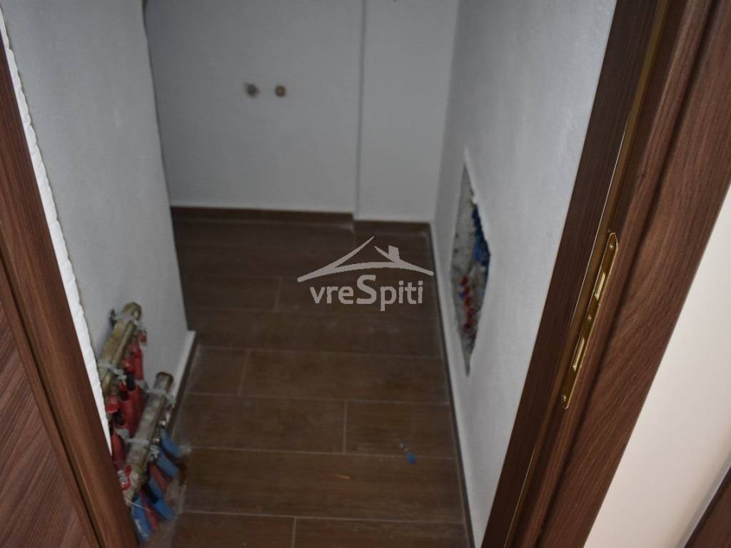 ΑΠΟΘΗΚΗ ΚΑΤΩ ΕΠΙΠΕΔΟΥ