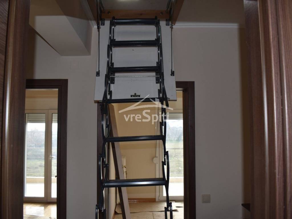 ΣΚΑΛΑ ΠΡΟΣ ΣΟΦΙΤΑ-ΑΠΟΘΗΚΗ