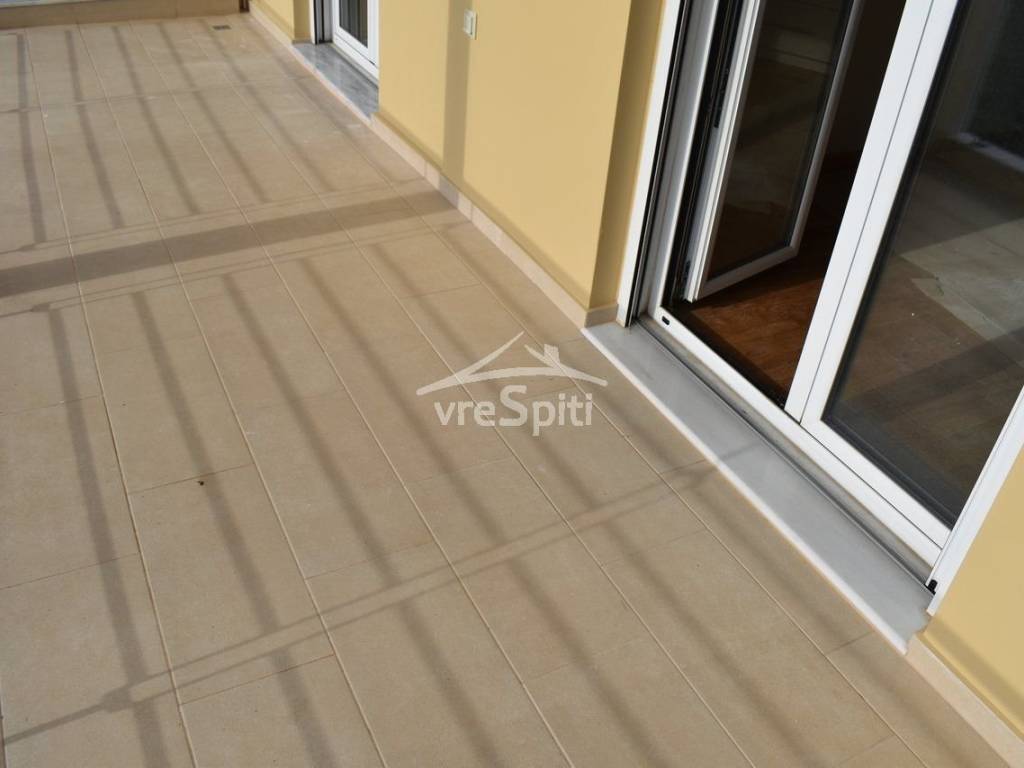 ΜΠΑΛΚΟΝΙ ΥΠΝΟΔΩΜΑΤΙΩΝ