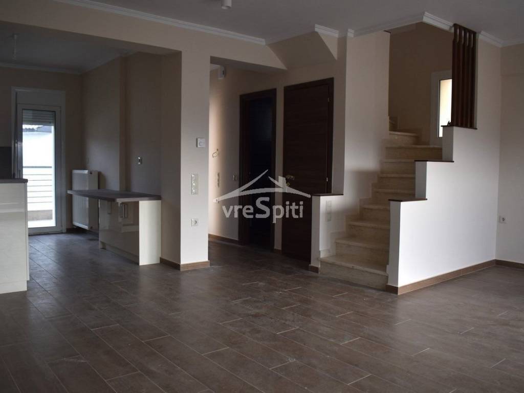 ΚΑΘΙΣΤΙΚΟ ΜΕ ΤΖΑΚΙ