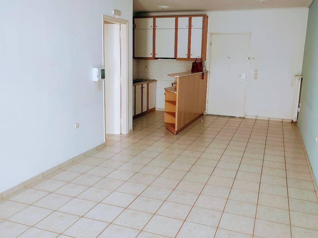 Eniaio saloni – koyzina me A/C kai paso