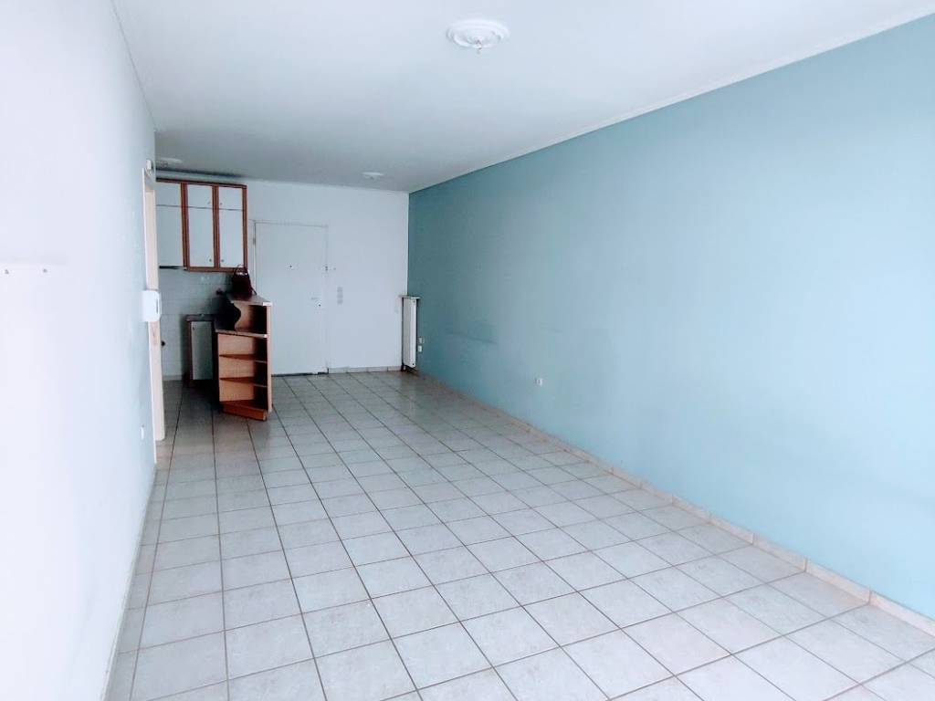 Eniaio saloni – koyzina me A/C kai paso