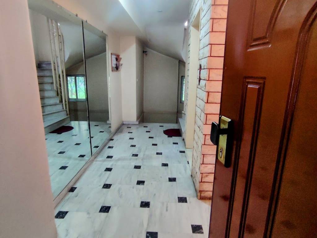 Eisodos polykatoikias