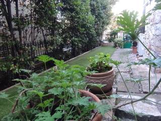 Prosbase apo playroom se kepo