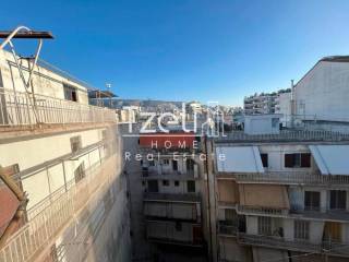 Θέα απο μπαλκόνι