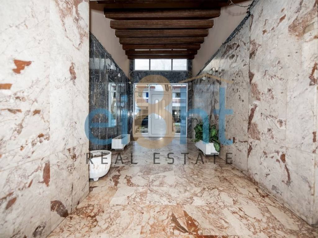 Είσοδος οικοδομής