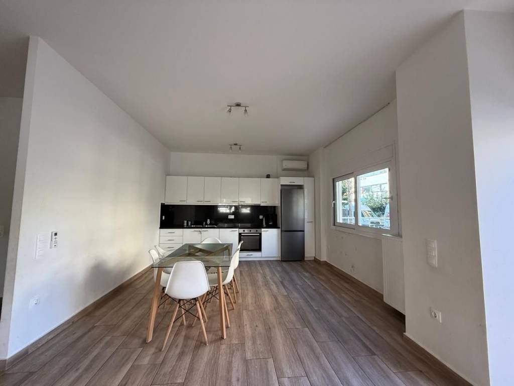 Κουζίνα - Τραπεζαρία