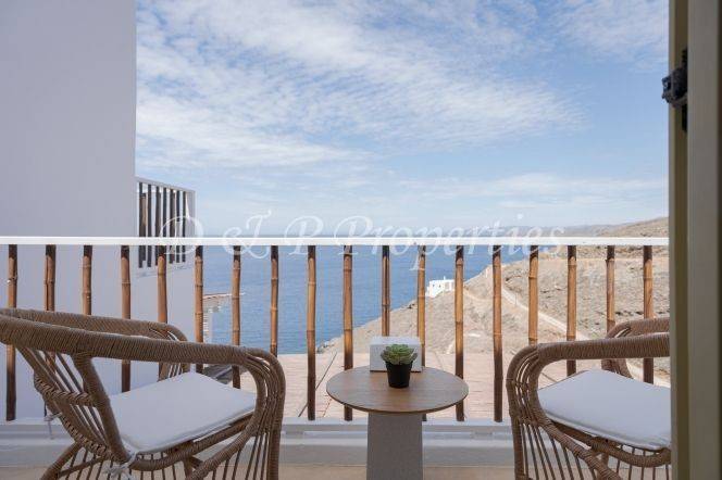 Θέα από μπαλκόνι