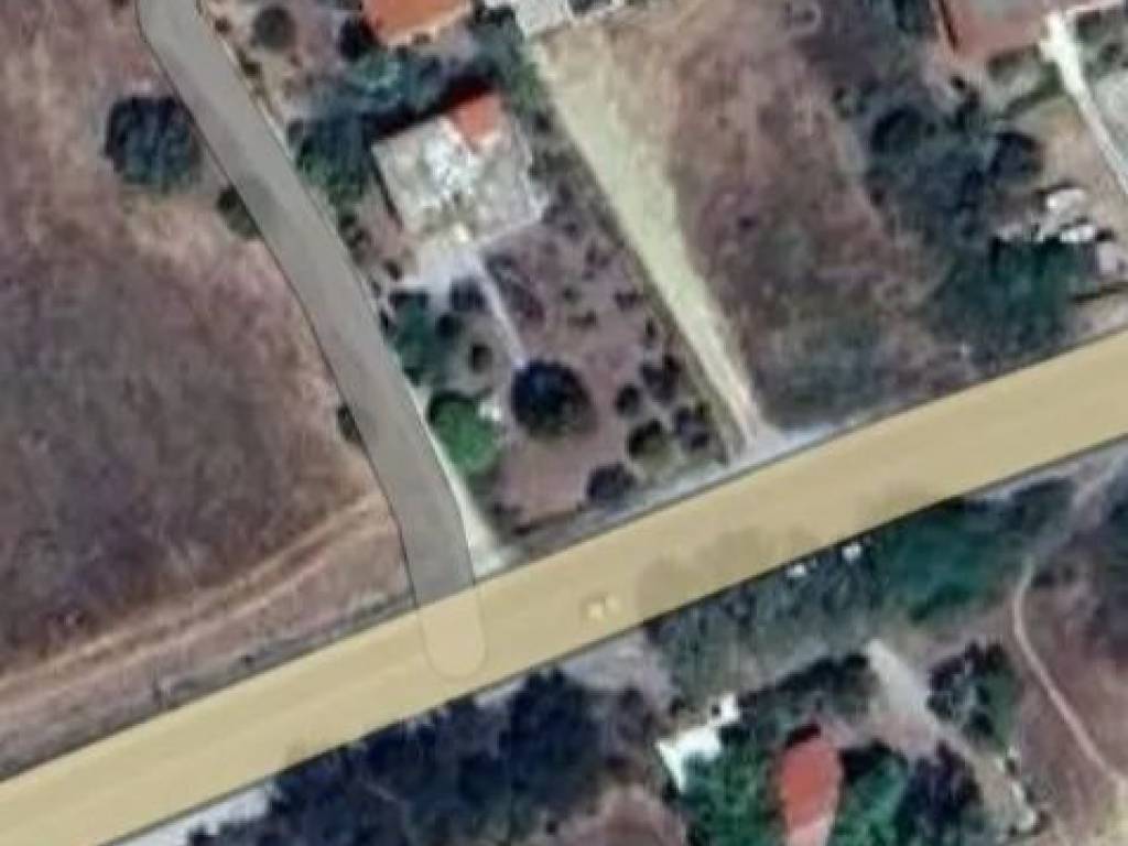 120 μ απο τη θαλασσα