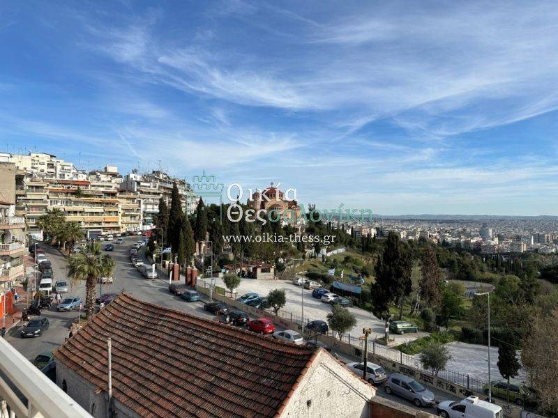 Θέα από μπαλκόνι