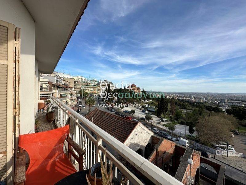 Θέα από μπαλκόνι