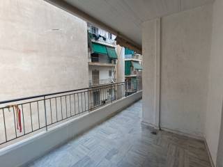 Πίσω Εξώστης