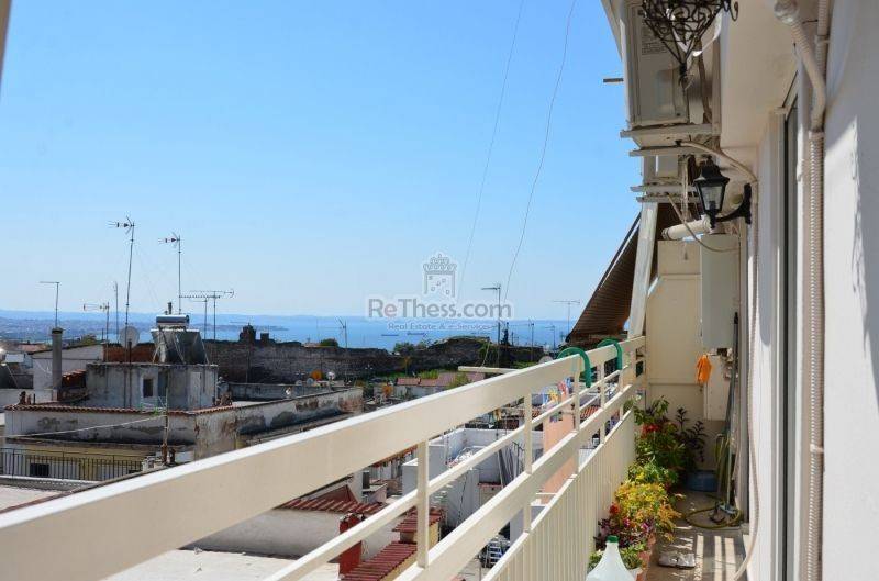 Θέα από μπαλκόνι