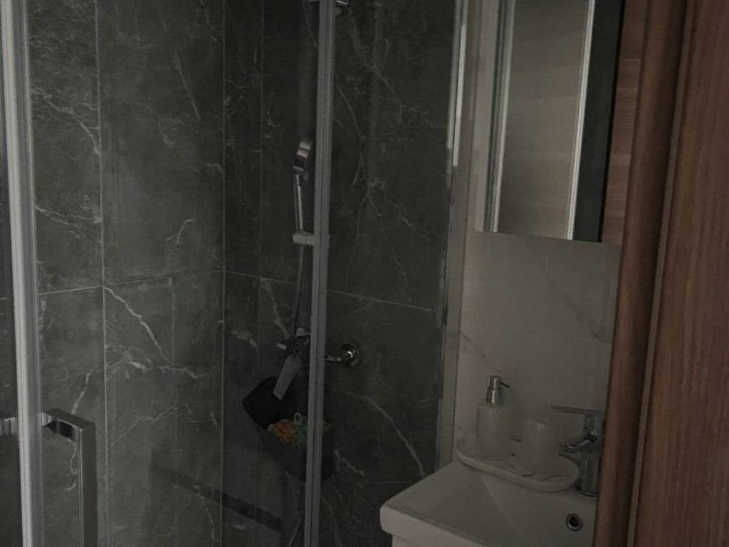 Forumland Real Estate, Μπάνιο