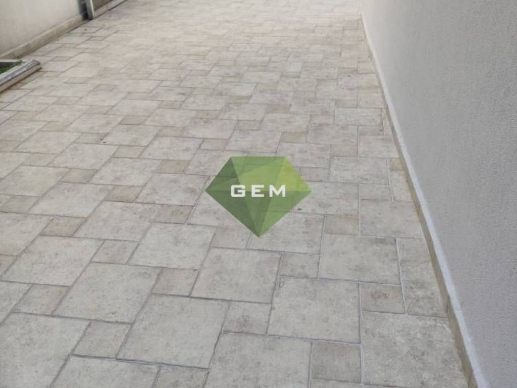 κοινόχρηστη βεράντα