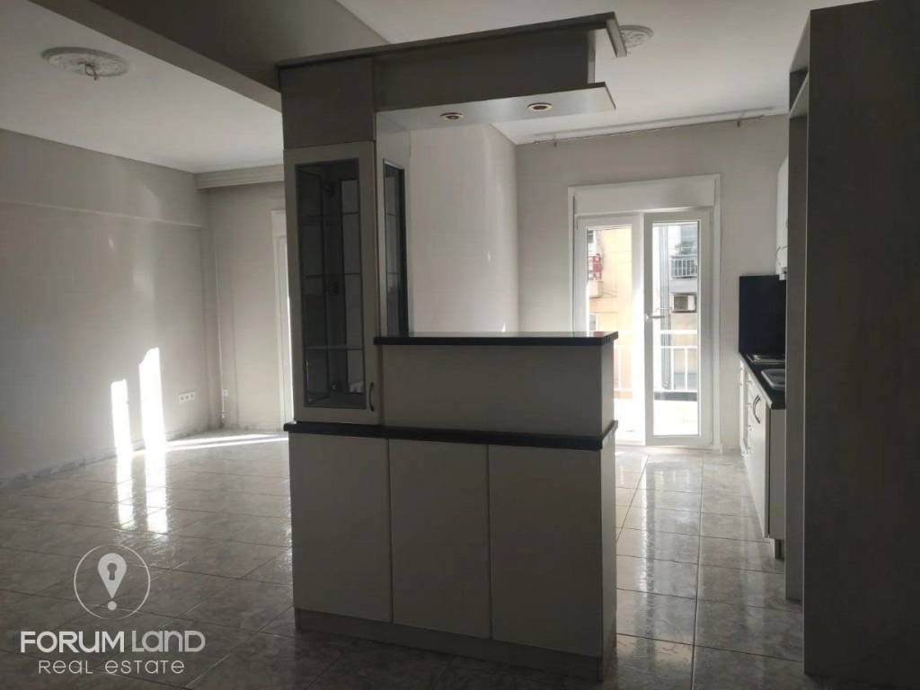 Forumland Real Estate, Σαλοκουζίνα