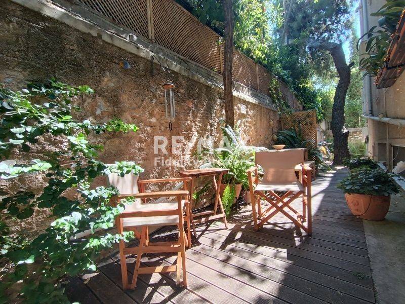 Θέα από μπαλκόνι