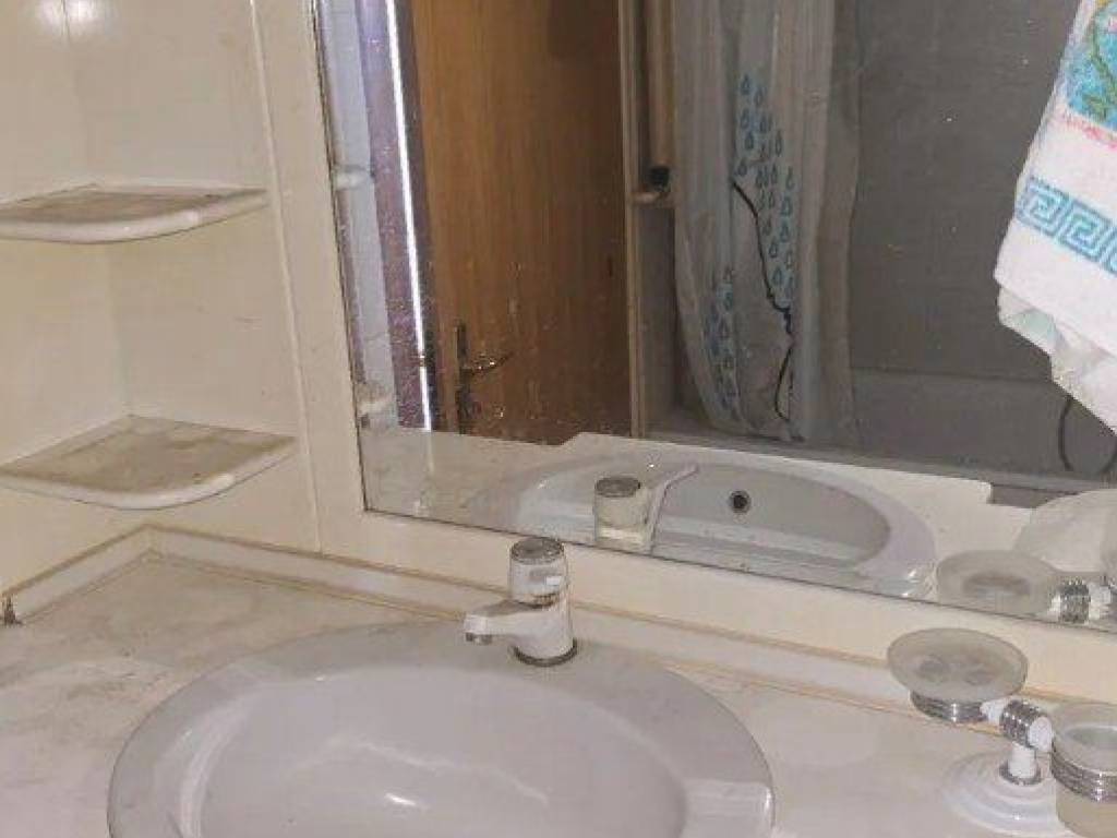 Forumland Real Estate, Μπάνιο