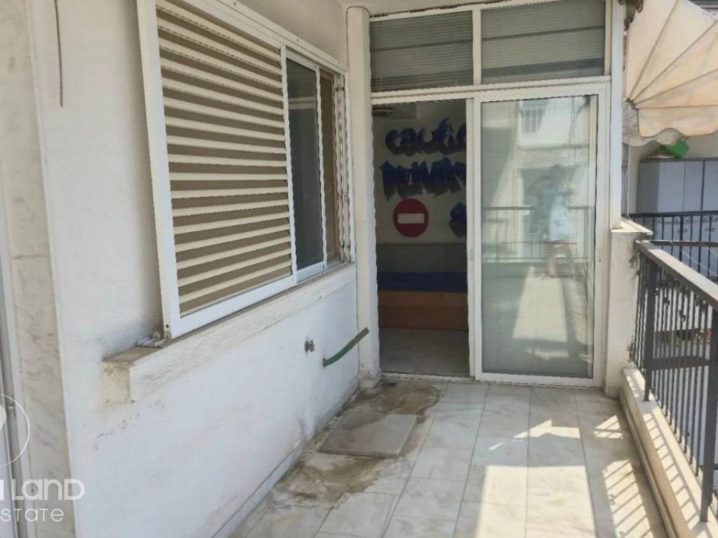 Forumland Real Estate, Βεράντες