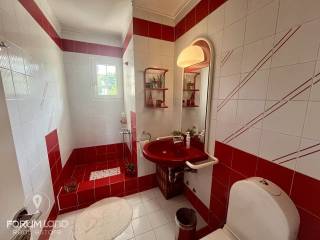 Forumland Real Estate, Μπάνιο με ντουζιέρα