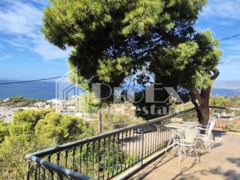 Θέα από μπαλκόνι