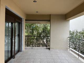 Πλαϊνή θέα βεράντας ορόφου