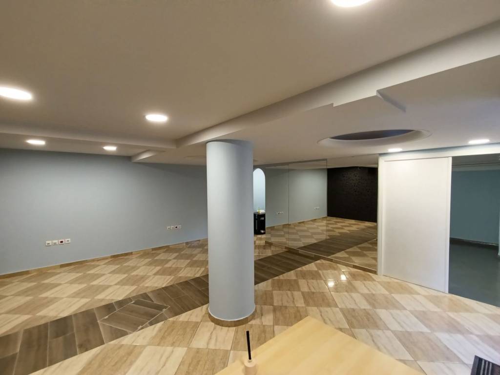 Εσωτερικοι χώροι