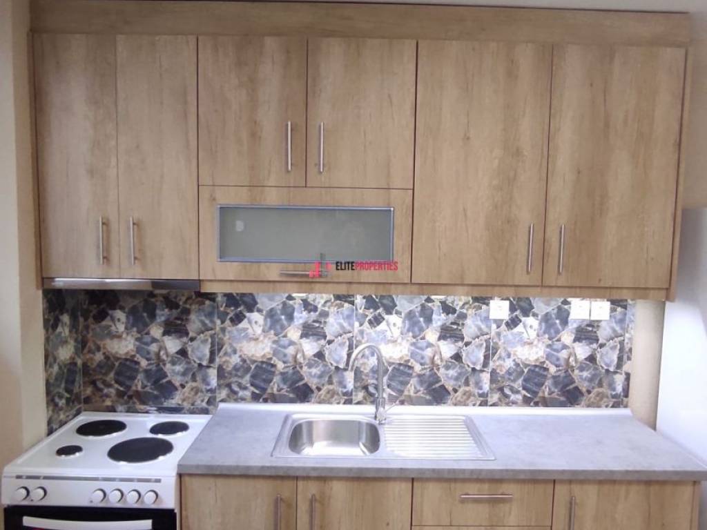 ΣΑΛΟΚΟΥΖΙΝΑ