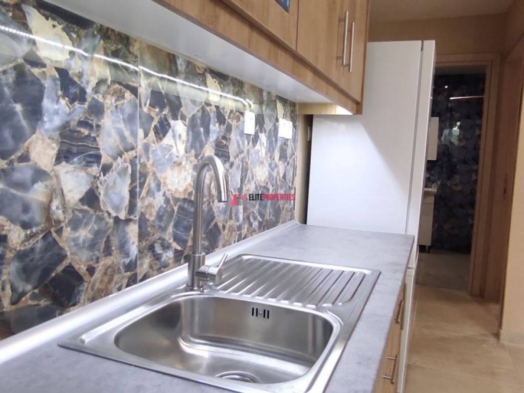 ΣΑΛΟΚΟΥΖΙΝΑ