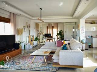 Forumland Real Estate, Σαλόνι με τζάκι