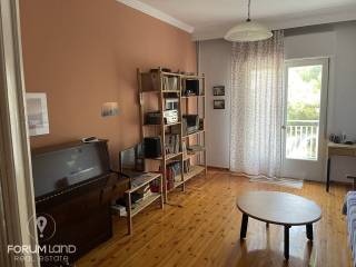 Forumland Real Estate, Σαλόνι