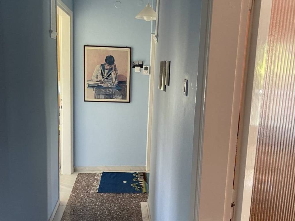 Forumland Real Estate, Διάδρομος