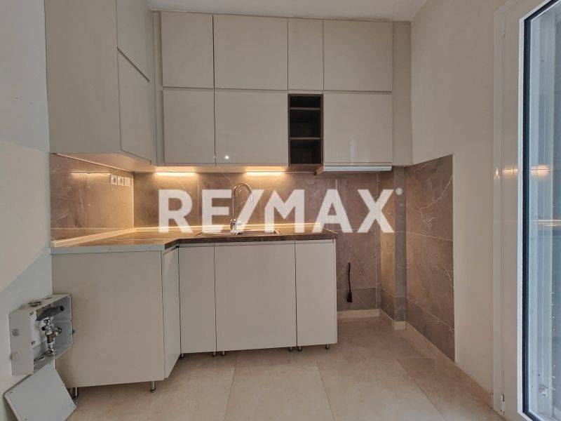 Σαλοκουζίνα