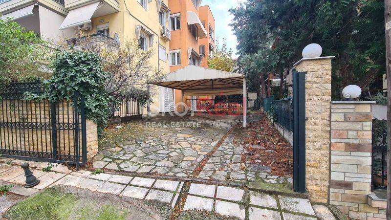 Θέσεις στάθμευσης διαμερίσματος