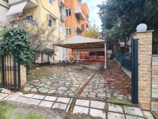 Θέσεις στάθμευσης διαμερίσματος