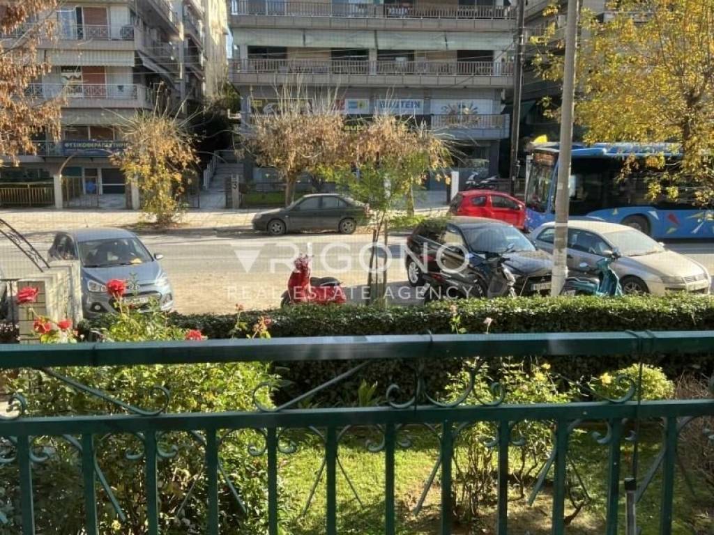 Θέα από μπαλκόνι