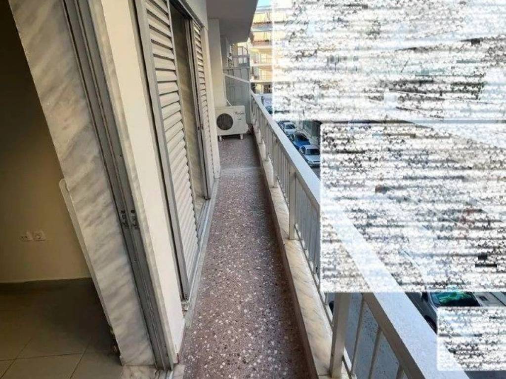 Forumland Real Estate, Βεράντες