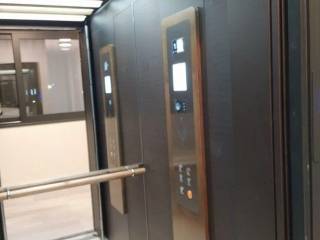 Forumland Real Estate, Ανελκυστήρας