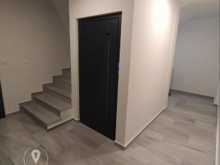 Forumland Real Estate, Ανελκυστήρας