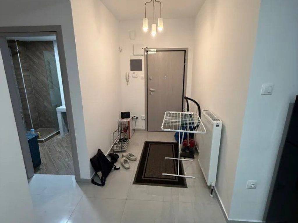 Forumland Real Estate, Χωλ