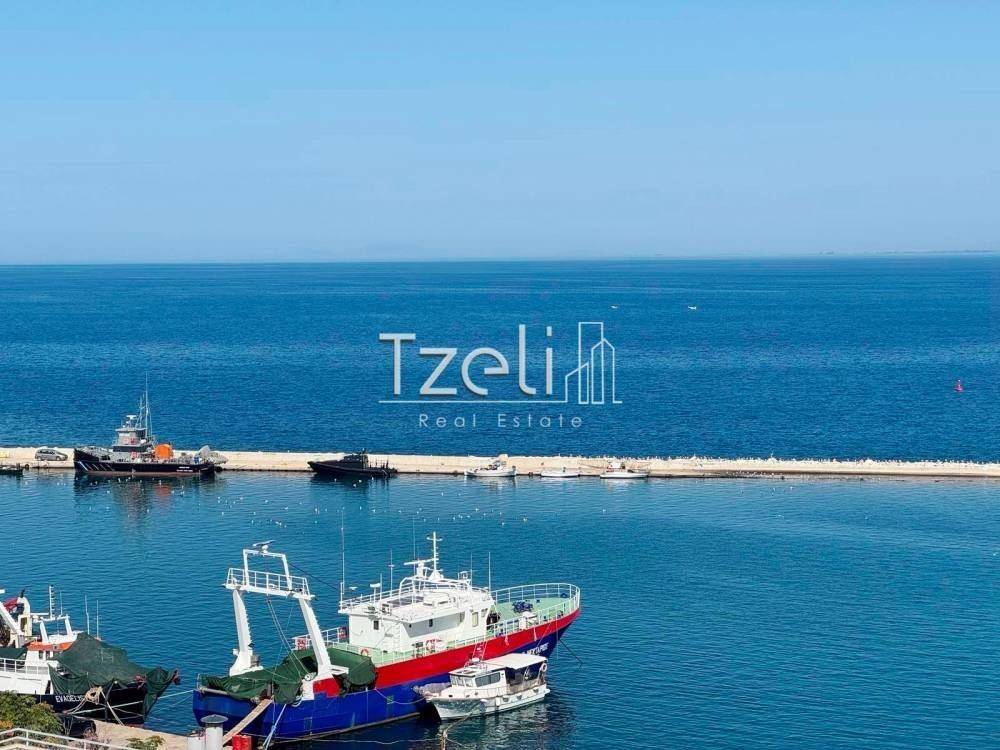 Θέα απο μπαλκόνι