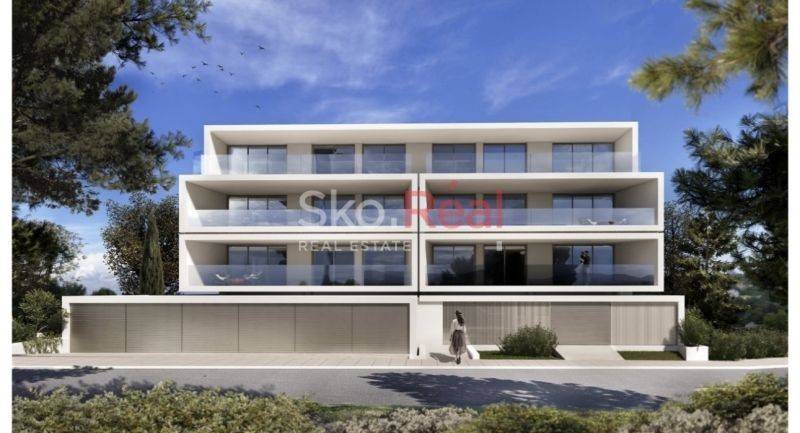 ΦΩΤΟΡΕΑΛΙΣΤΙΚΑ