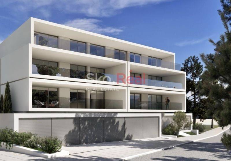 ΦΩΤΟΡΕΑΛΙΣΤΙΚΑ