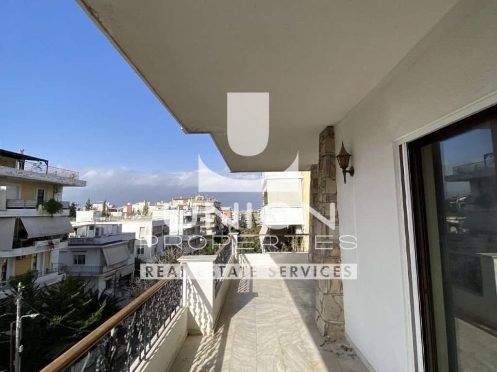 Θέα από μπαλκόνι